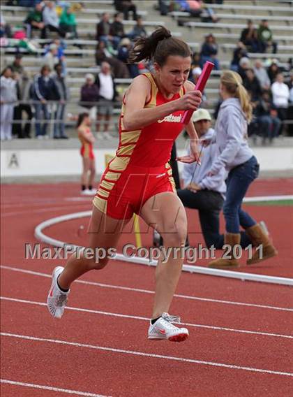 Thumbnail 3 in 2011 Santa Barbara Easter Relays photogallery.
