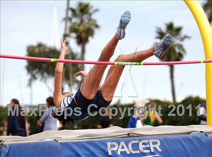 Thumbnail 3 in 2011 Santa Barbara Easter Relays photogallery.
