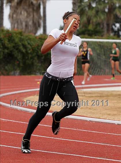 Thumbnail 3 in 2011 Santa Barbara Easter Relays photogallery.