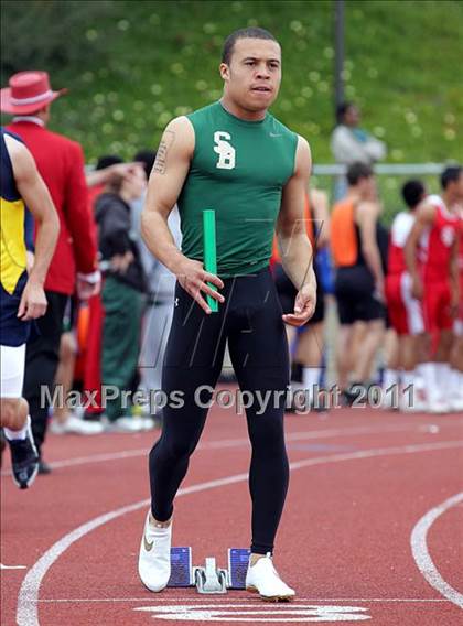 Thumbnail 2 in 2011 Santa Barbara Easter Relays photogallery.