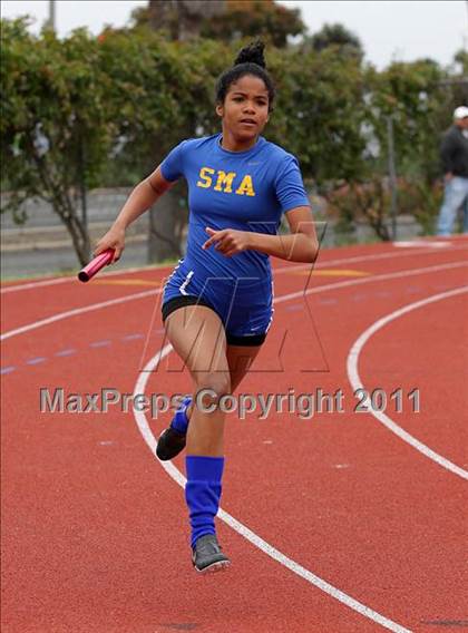 Thumbnail 2 in 2011 Santa Barbara Easter Relays photogallery.