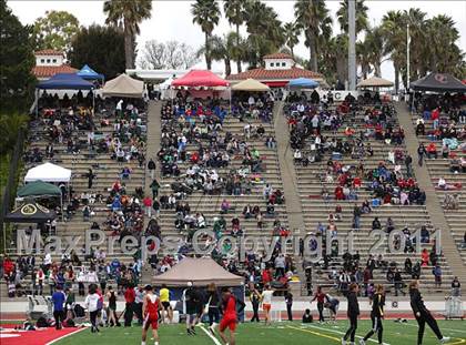 Thumbnail 3 in 2011 Santa Barbara Easter Relays photogallery.