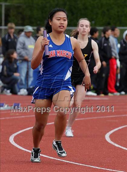 Thumbnail 2 in 2011 Santa Barbara Easter Relays photogallery.
