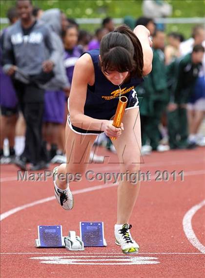 Thumbnail 2 in 2011 Santa Barbara Easter Relays photogallery.