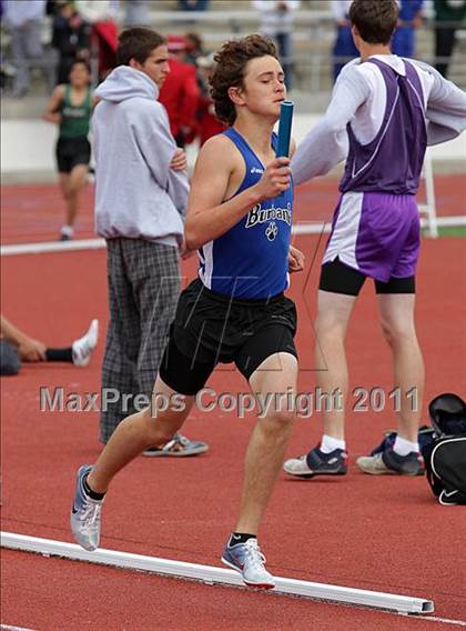 Thumbnail 2 in 2011 Santa Barbara Easter Relays photogallery.
