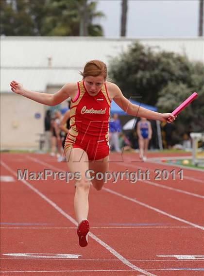 Thumbnail 3 in 2011 Santa Barbara Easter Relays photogallery.