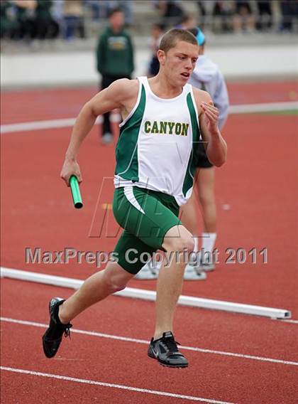 Thumbnail 1 in 2011 Santa Barbara Easter Relays photogallery.