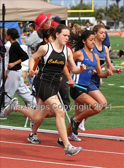 Thumbnail 1 in 2011 Santa Barbara Easter Relays photogallery.