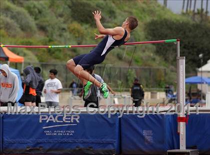 Thumbnail 2 in 2011 Santa Barbara Easter Relays photogallery.