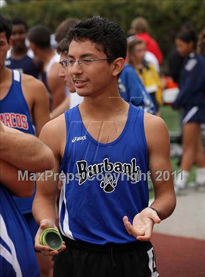 Thumbnail 3 in 2011 Santa Barbara Easter Relays photogallery.