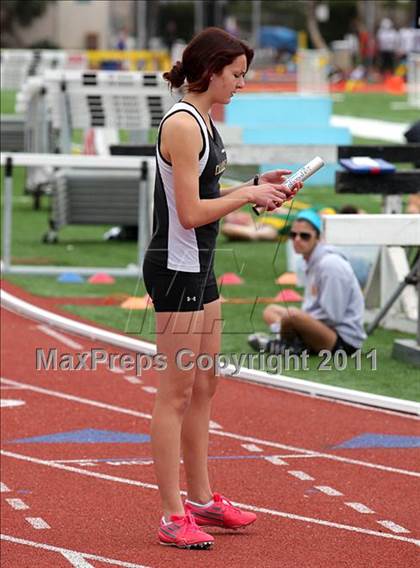 Thumbnail 3 in 2011 Santa Barbara Easter Relays photogallery.