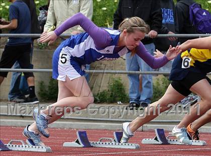 Thumbnail 1 in 2011 Santa Barbara Easter Relays photogallery.