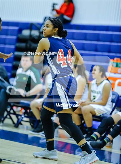 Thumbnail 3 in Crossroads vs Moorpark (Brentwood New Years Invitational) photogallery.