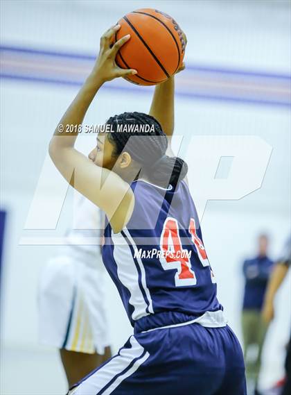 Thumbnail 3 in Crossroads vs Moorpark (Brentwood New Years Invitational) photogallery.