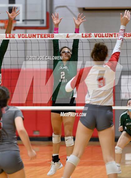 Thumbnail 3 in Incarnate Word @ Lee photogallery.
