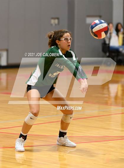 Thumbnail 1 in Incarnate Word @ Lee photogallery.