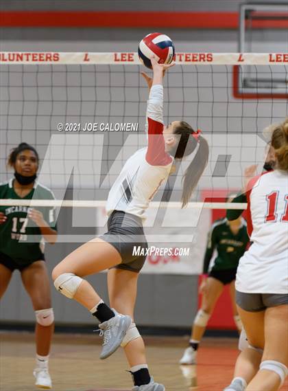Thumbnail 3 in Incarnate Word @ Lee photogallery.
