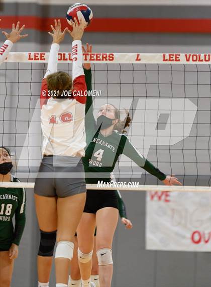 Thumbnail 3 in Incarnate Word @ Lee photogallery.