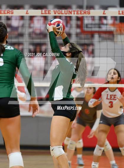 Thumbnail 1 in Incarnate Word @ Lee photogallery.
