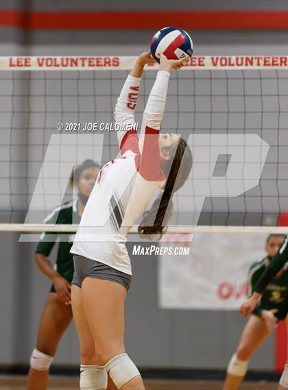 Thumbnail 3 in Incarnate Word @ Lee photogallery.