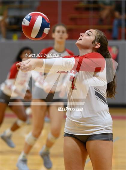 Thumbnail 1 in Incarnate Word @ Lee photogallery.