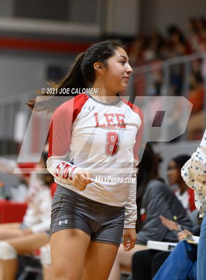 Thumbnail 2 in Incarnate Word @ Lee photogallery.
