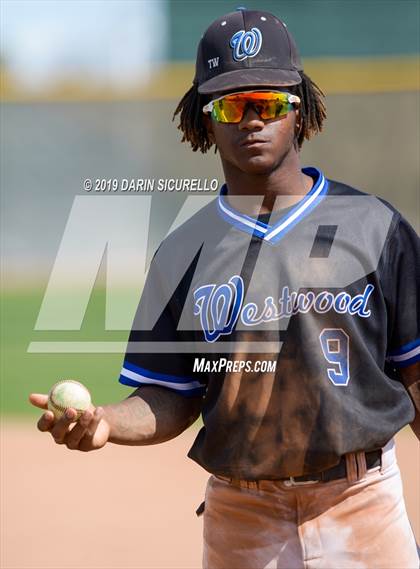 Thumbnail 2 in Westwood vs. Marcos de Niza (Bob Everett Classic) photogallery.