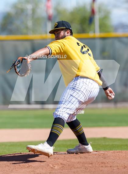 Thumbnail 2 in Westwood vs. Marcos de Niza (Bob Everett Classic) photogallery.