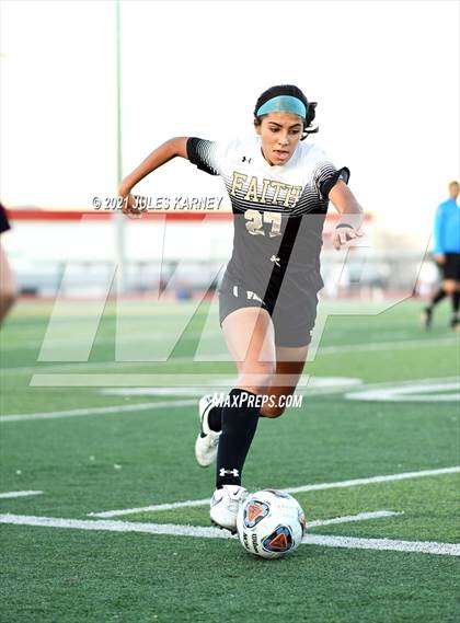 Thumbnail 3 in Faith Lutheran vs Bishop Gorman photogallery.