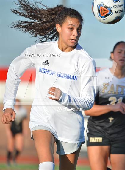 Thumbnail 1 in Faith Lutheran vs Bishop Gorman photogallery.