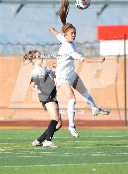 Thumbnail 1 in Faith Lutheran vs Bishop Gorman photogallery.