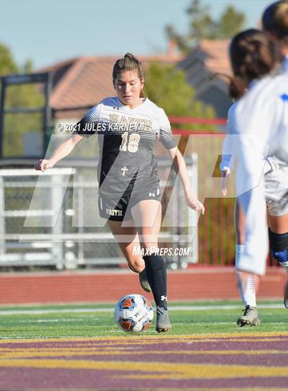 Thumbnail 3 in Faith Lutheran vs Bishop Gorman photogallery.
