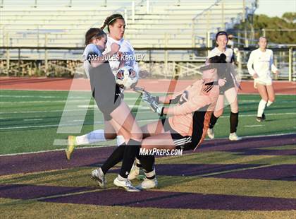 Thumbnail 2 in Faith Lutheran vs Bishop Gorman photogallery.