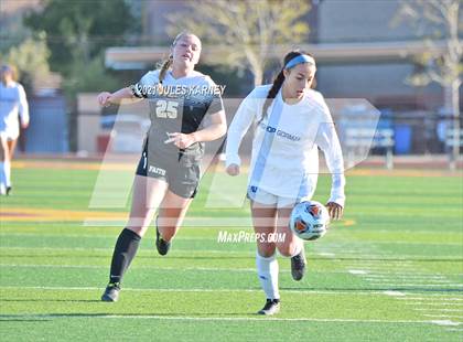 Thumbnail 2 in Faith Lutheran vs Bishop Gorman photogallery.