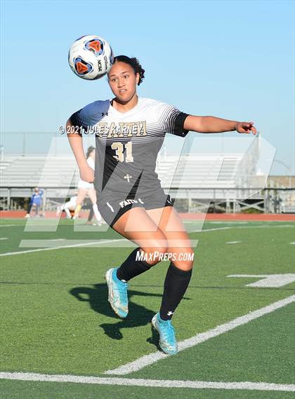 Thumbnail 3 in Faith Lutheran vs Bishop Gorman photogallery.