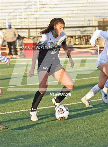 Thumbnail 2 in Faith Lutheran vs Bishop Gorman photogallery.