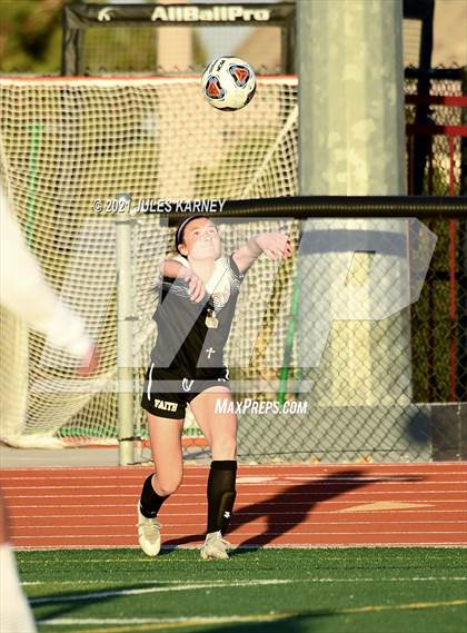 Thumbnail 3 in Faith Lutheran vs Bishop Gorman photogallery.