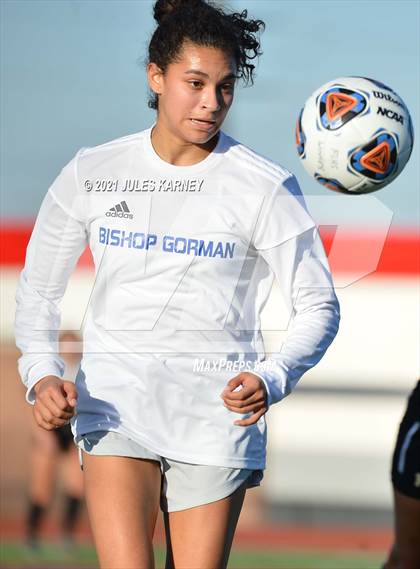 Thumbnail 2 in Faith Lutheran vs Bishop Gorman photogallery.
