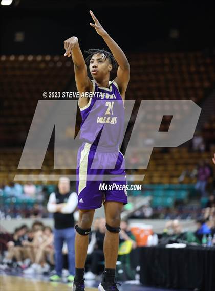 Thumbnail 1 in Fort Collins vs. Fossil Ridge (CHSAA 6A Great 8) photogallery.