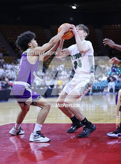 Thumbnail 2 in Fort Collins vs. Fossil Ridge (CHSAA 6A Great 8) photogallery.