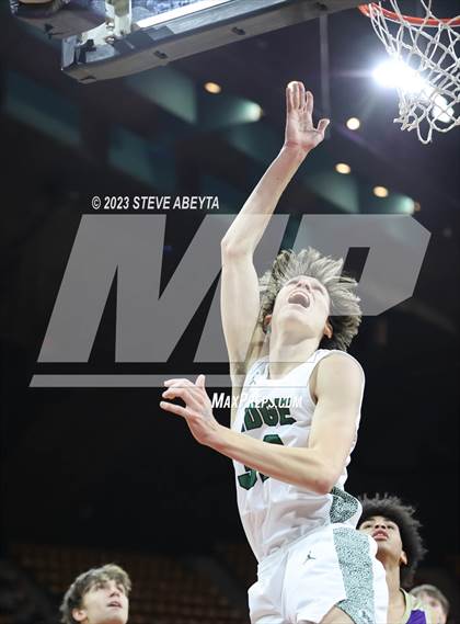 Thumbnail 3 in Fort Collins vs. Fossil Ridge (CHSAA 6A Great 8) photogallery.