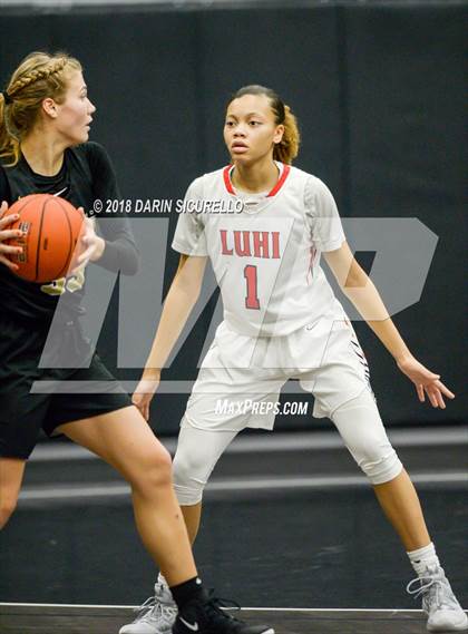 Thumbnail 1 in Archbishop Mitty vs. Long Island Lutheran (Nike Tournament of Champions) photogallery.