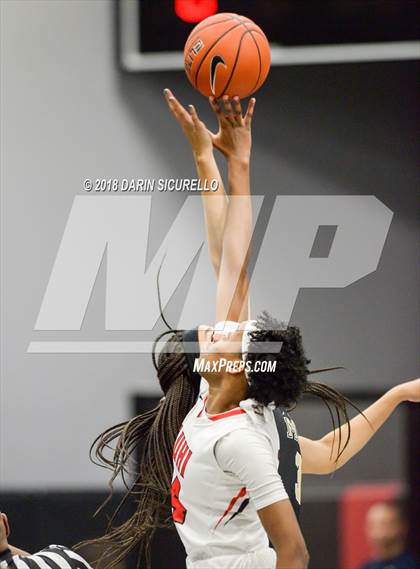 Thumbnail 3 in Archbishop Mitty vs. Long Island Lutheran (Nike Tournament of Champions) photogallery.