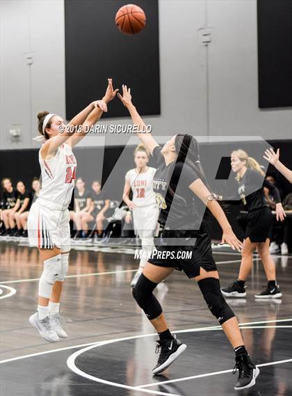 Thumbnail 1 in Archbishop Mitty vs. Long Island Lutheran (Nike Tournament of Champions) photogallery.