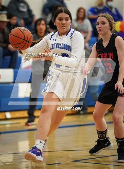 Thumbnail 1 in McDermitt vs Carlin (NIAA 1A East Quarterfinal) photogallery.