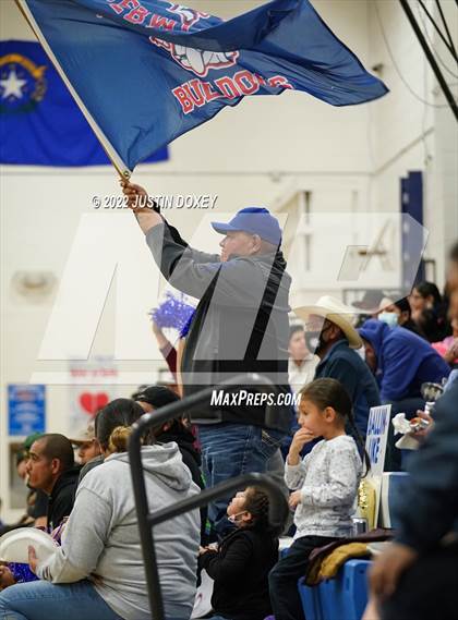 Thumbnail 1 in McDermitt vs Carlin (NIAA 1A East Quarterfinal) photogallery.