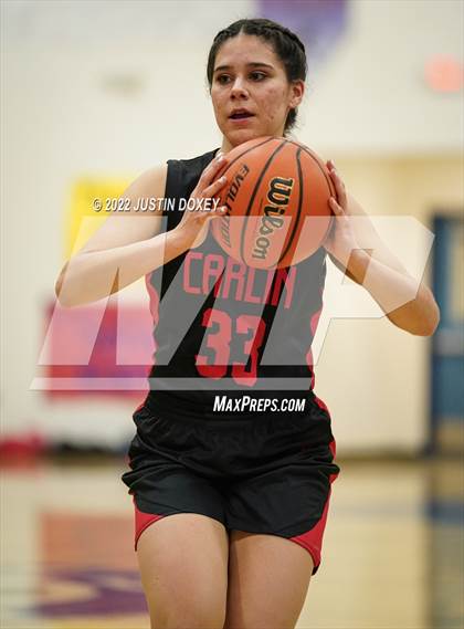 Thumbnail 3 in McDermitt vs Carlin (NIAA 1A East Quarterfinal) photogallery.