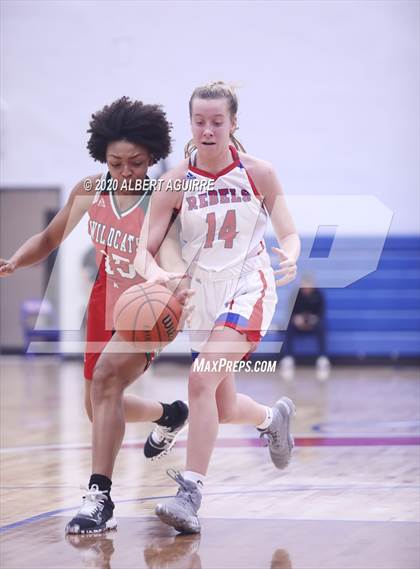 Thumbnail 3 in Lawrence North @ Roncalli photogallery.