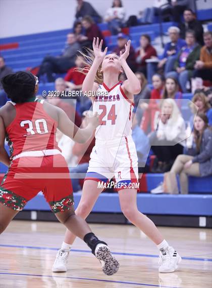 Thumbnail 2 in Lawrence North @ Roncalli photogallery.