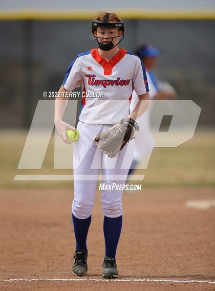 Thumbnail 2 in Westlake vs. Timpview (Bengal Bash) photogallery.